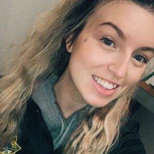 Meet your Posher, Mikayla